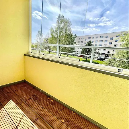 Mai 8 - 2 Bedroom With Sunny Balcony Apartment Parnu